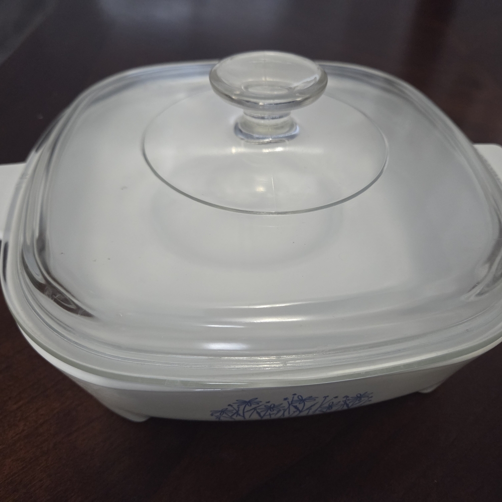 Cirning Ware Blue Daisy ( Dish & Lid) Vintage
